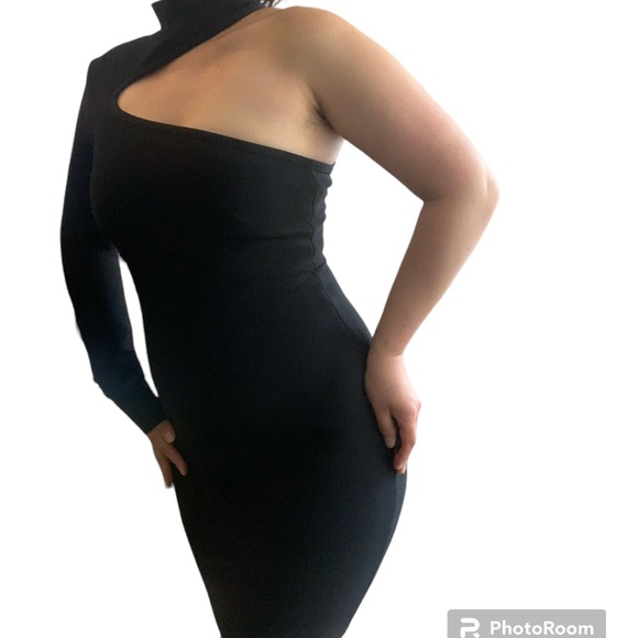 NEW One Shoulder Midi Asymmetrical Dress in Black - Picture 4 of 17